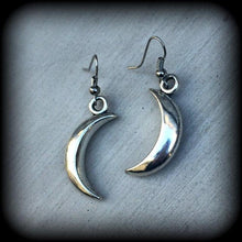 Load image into Gallery viewer, Crescent Moon earrings Moon earrings Esoteric earrings Witchy earrings Pagan earrings Gothic Occult Goddess Esoteric earrings Pierced ears