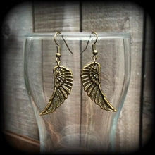 Load image into Gallery viewer, Wing earrings, Feather earrings, Goddess jewelry, Artemis earrings, Tunnel earring, Feather jewellery, Plug earrings, Wing jewelry, Gauges