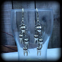 Load image into Gallery viewer, 8 gauge ear hangers, 3mm tunnel earrings, Plug dangles, 6 gauge, Earrings for stretched lobes, Dangle plugs, Teeth, Tooth 4mm, 5mm, 6mm, 7mm