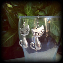 Load image into Gallery viewer, Cat earrings, Familiar jewelry, Witches earrings, Witches familiar, Pagan jewelry, Animal earrings, Pierced ears, Halloween earrings, Gauges