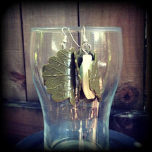 Load image into Gallery viewer, Kashiwa Mochi earrings, Oak leaf, Sakura Cake, Rice cake earrings, Japanese earrings, Sweet treats jewelry, Tunnel earrings, Plug earrings