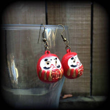 Load image into Gallery viewer, Daruma earrings, Japanese jewelry, Tattoo earrings, Good luck charm, Kawaii, Kabuki, Tunnel dangles, Plug dangles, Tunnel earrings 6g 4g 2g