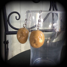 Load image into Gallery viewer, Potato earrings Vegan Food Vegetable Ear weights Tunnel earrings Thanksgiving Roast dinner Christmas Novelty earrings Tunnel dangles 00g 0g