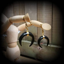 Load image into Gallery viewer, Onyx Ear weights Black Onyx Ear hangers Moon Plug earrings Hanging gauges Gemstone Tunnel dangles Gauged earrings 00g 0g 2g 4g 6g 8g 10g 12