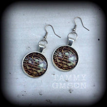 Load image into Gallery viewer, Sigil earrings Seal of Solomon earrings Occult Church of Satan Esoteric Gothic Evil Plug earrings Gauged earrings Tunnel earrings 0g 2g 4g