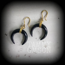 Load image into Gallery viewer, Onyx Ear weights Black Onyx Ear hangers Moon Plug earrings Hanging gauges Gemstone Tunnel dangles Gauged earrings 00g 0g 2g 4g 6g 8g 10g 12