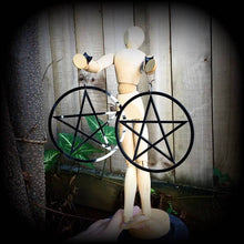 Load image into Gallery viewer, Pentagram earrings Witchy earrings Pagan earrings Halloween earrings Pentacle earrings Nature Pan Goddess earrings Pierced ears Gauges Plugs