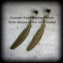 Load image into Gallery viewer, Feather earrings Bird earrings Dangle earrings Statement earrings Boho earrings 3mm plug earrings 2 gauge tunnel earrings 0g tunnel dangles