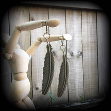 Load image into Gallery viewer, Feather earrings Bird earrings Dangle earrings Statement earrings Boho earrings 3mm plug earrings 2 gauge tunnel earrings 0g tunnel dangles