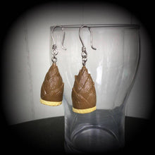 Load image into Gallery viewer, Free shipping Emoji earrings Vegan earrings Artichoke earrings Vegetable earrings 3mmtunnel earrings Food earrings 8 gauge 6 gauge earrings