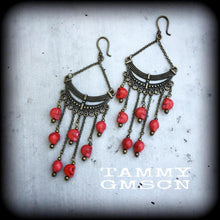 Load image into Gallery viewer, Kali earrings, Red skull earrings, Goddess earrings, Kali Maa jewelry, Hindu jewelry, Tunnel earrings, Plug earrings, Skull jewelry, Gauges
