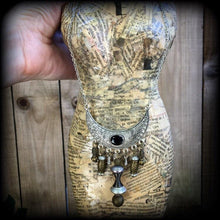 Load image into Gallery viewer, Shiva necklace, Hindu jewelry, Tribal necklace, Hindu necklace, Mahesh jewelry, Statement necklace, Shankara necklace, Indian jewelry