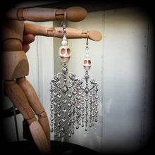 Load image into Gallery viewer, 3mm 8 gauge 6 guage 4 gauge Skull ear weights Ear hangers Plug earrings Tunnel dangles Tunnel earrings Gauged earrings Stretched ears Gauges