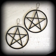 Load image into Gallery viewer, Pentagram earrings Witchy earrings Pagan earrings Halloween earrings Pentacle earrings Nature Pan Goddess earrings Pierced ears Gauges Plugs