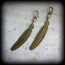 Load image into Gallery viewer, Feather earrings Bird earrings Dangle earrings Statement earrings Boho earrings 3mm plug earrings 2 gauge tunnel earrings 0g tunnel dangles