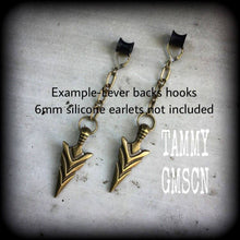 Load image into Gallery viewer, Arrow earrings Bronze earrings Goddess earrings Artemis earrings Sagittarius jewelry 3mm plug earrings 8g tunnel earrings Statement earrings