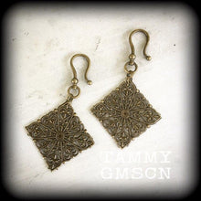 Load image into Gallery viewer, Mandala ear weights 2 gauge ear hangers Henna Sacred Geometry Geometric Gauged earrings Tunnel dangles Plug earrings Hanging gauges 6mm 8mm