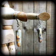 Load image into Gallery viewer, Agate earrings Gemstone earrings Gauged earrings Stone earring Lace agate earrings Organic earrings Pierced ears Stretched ears 3mm Gauges