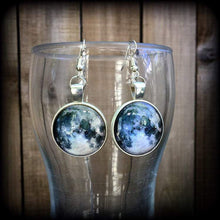 Load image into Gallery viewer, Full moon earrings Wicca earrings Pagan jewelry Moon phase jewelry Astronomy Astrology Planet jewelry Gauged earrings Plug earrings Gauges