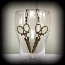 Load image into Gallery viewer, Scissor earrings Dangle Retro earrings Hairdresser earrings Weapons Punk Pierced ears Gauges Tunnel earrings Plug earrings Ear hangers 14g