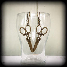 Load image into Gallery viewer, Scissor earrings Dangle Retro earrings Hairdresser earrings Weapons Punk Pierced ears Gauges Tunnel earrings Plug earrings Ear hangers 14g