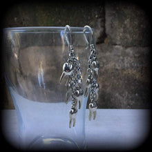 Load image into Gallery viewer, Tooth earrings Teeth earrings Halloween earrings Molar earrings Dentist earrings Horror earrings Zombie earrings Nightmare earrings Gauges