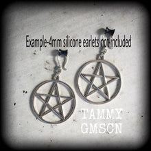 Load image into Gallery viewer, Silver pentagram earrings Witchy Boho Wicca Pagan Pentacle Hippie Evil Coven earrings Gauges Plug earrings Tunnel earrings Pierced ears 8mm