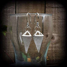 Load image into Gallery viewer, Quartz earrings, Crystal earrings, Pyramid earrings, Plug earrings, Tunnel earrings, Clear quartz, Quartz jewelry, Boho jewelry, Dangles