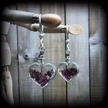 Load image into Gallery viewer, 2 gauge Heart ear weights 0 gauge Garnet ear hangers 00 gauged earrings Plug dangles Tunnel dangles Tunnel earrings Hanging gauges Plugs 00g