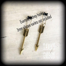 Load image into Gallery viewer, Arrow earrings, Boho earrings, Saggitarius jewelry, Pinterest earrings, Dangle earrings, Artemis earrings, Plug earrings, Tunnel earrings