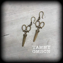 Load image into Gallery viewer, Scissor earrings Dangle Retro earrings Hairdresser earrings Weapons Punk Pierced ears Gauges Tunnel earrings Plug earrings Ear hangers 14g