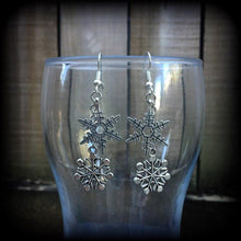 Load image into Gallery viewer, Snowflake earrings Christmas earrings Winter earrings Yule earrings Dangle earrings Fractals Sacred geometry Pierced ears Dangly earrings