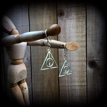 Load image into Gallery viewer, Ear weights Nerd ear hangers Popular culture earrings Geek ear weights Gauged earrings Movie ear weights Novelty ear weights Gauges Plugs