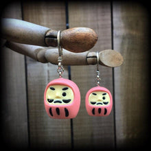 Load image into Gallery viewer, Daruma earrings Japanese Tattoo earrings Kawaii earrings Kabuki earrings Pink daruma Love Tunnel earrings Plug earrings Pierced ears 14g