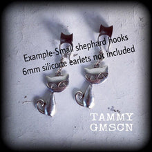Load image into Gallery viewer, Cat earrings, Familiar jewelry, Witches earrings, Witches familiar, Pagan jewelry, Animal earrings, Pierced ears, Halloween earrings, Gauges