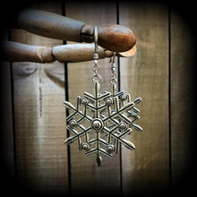 Load image into Gallery viewer, Snowflake earrings Christmas earrings Winter Snow Kitsch Kawaii Boho Dangle earrings Pierced ears Tunnel dangles Gauges earrings Big earring