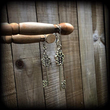 Load image into Gallery viewer, 8mm 0 gauge Steampunk Ear weights Key Ear hangers Plug earrings Tunnel earrings Earrings for stretched ears Gauged earrings 6mm 4mm weights