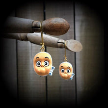 Load image into Gallery viewer, 8 gauge 3mm 6 gauge 4mm ear weights Hyottoko Ear hangers Okame Plug earrings Japanese Otafuku Plug dangles Tunnel earrings Hanging gauges 0g