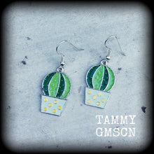 Load image into Gallery viewer, Cactus earring Cactus jewelry Succulent earrings Plant jewelry Vegan jewelry Cute earrings Tunnel earrings Plug earrings Tunnel dangles 3mm