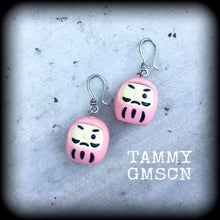Load image into Gallery viewer, Daruma earrings Japanese Tattoo earrings Kawaii earrings Kabuki earrings Pink daruma Love Tunnel earrings Plug earrings Pierced ears 14g