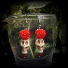 Load image into Gallery viewer, Los Muertos earrings Skull Red Rose Stone Day of the Dead Mexican earrings Halloween Tunnel earrings Plug earrings  Tunnel dangles 2g 4g 6g