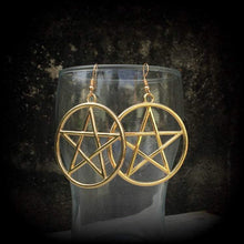 Load image into Gallery viewer, Pentagram earrings, Pentacle jewelry, Witchy earrings, Wicca, Occult jewelry, Evil, Samhain, Halloween, Plug earrings, Tunnel earrings