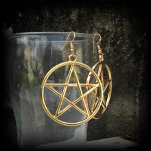 Load image into Gallery viewer, Pentagram earrings, Pentacle jewelry, Witchy earrings, Wicca, Occult jewelry, Evil, Samhain, Halloween, Plug earrings, Tunnel earrings