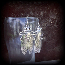 Load image into Gallery viewer, Insect earrings, Locust Earrings, Tunnel earrings, Cicada earrings, Plague, Animal, Biblical, Apocalypse, Gauged earrings, Plug earrings