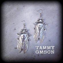 Load image into Gallery viewer, Insect earrings, Locust Earrings, Tunnel earrings, Cicada earrings, Plague, Animal, Biblical, Apocalypse, Gauged earrings, Plug earrings