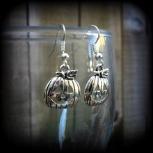 Load image into Gallery viewer, Halloween Earrings Pumpkin Earrings Jack O' Lantern Pumpkin Dangle earrings Pumpkinhead Zombie Horror Movie Pierced ears Samhain Los Muertos