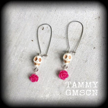 Load image into Gallery viewer, Rockabilly earrings Halloween earrings Day of the Dead Pink Rosa earrings Skull Voodoo Los Muertos Kidney hook Pierced ears Plug earrings 0g