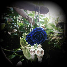 Load image into Gallery viewer, Skull earrings Ear weights Ear hangers Day of the Dead earrings Los Muertos earrings Frost Bite 4g 2 gauge tunnel earrings 6mm plug dangles