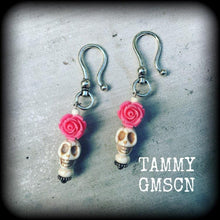 Load image into Gallery viewer, Stone ear weight Skull Ear hanger Day of the Dead Voodoo Plug dangles Rosa Tunnel dangles Halloween Tunnel earrings 00g 0g 2g 4g 6g 8g 10g