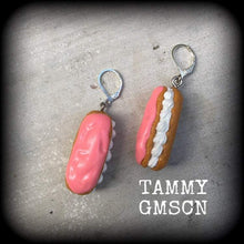 Load image into Gallery viewer, Donut earrings, Food earrings, Pastries, Bakery, Kawaii, Biscuit, Kitsch earrings, Long John, Cake, Tunnel earrings, Plug earrings, Tunnels